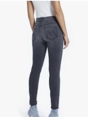 MOTHER High Waisted Looker Ankle Fray Gray Jeans in Huntress Wash Size 27